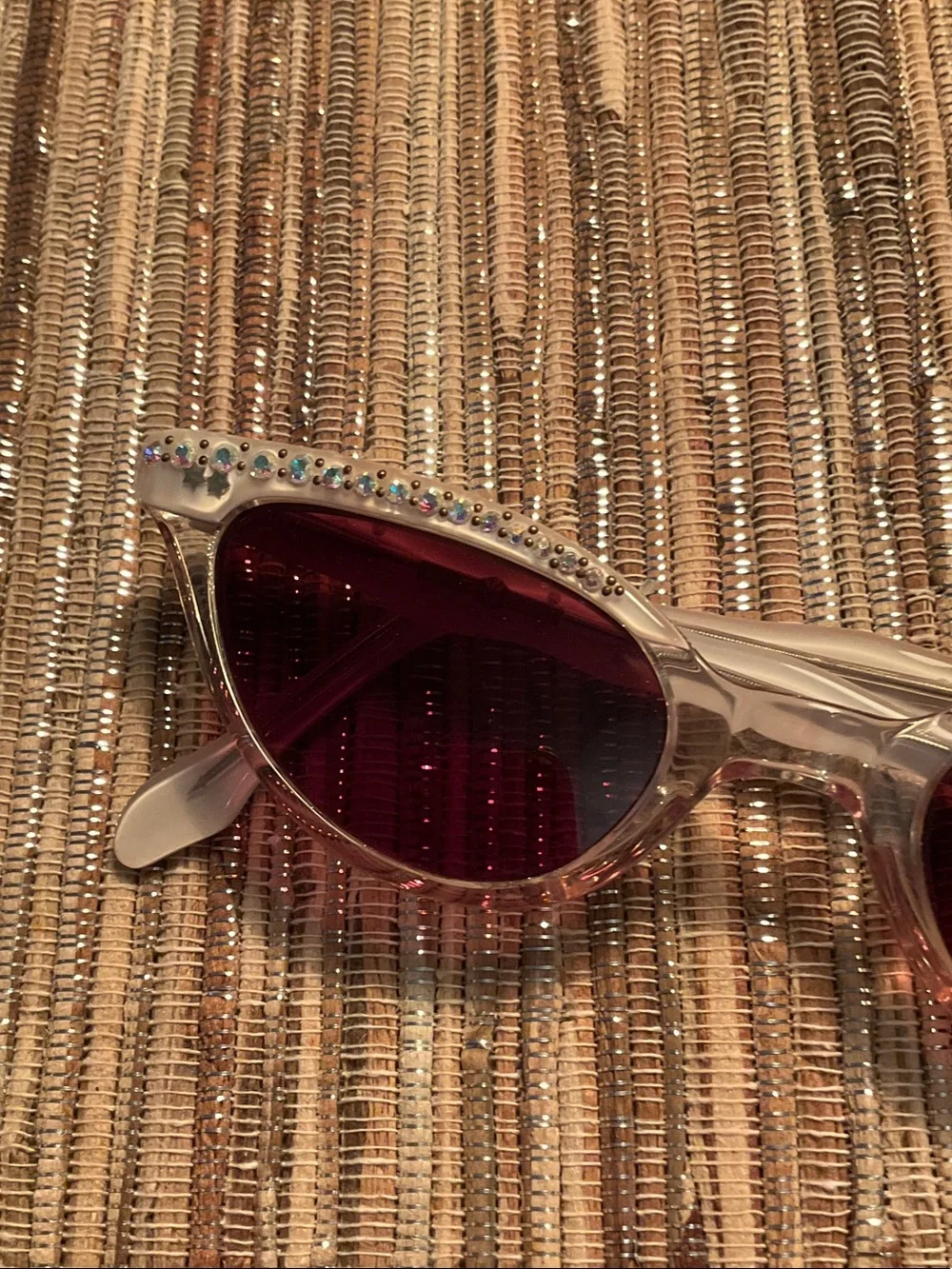 Elegant Crystal-Embellished Vintage Cat Eye Sunglasses